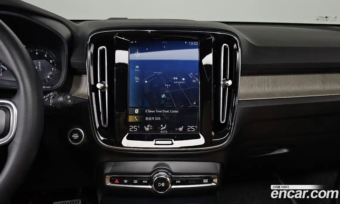 Volvo XC40 2019 2.0 гидро в Москве № 1836915, фото 19