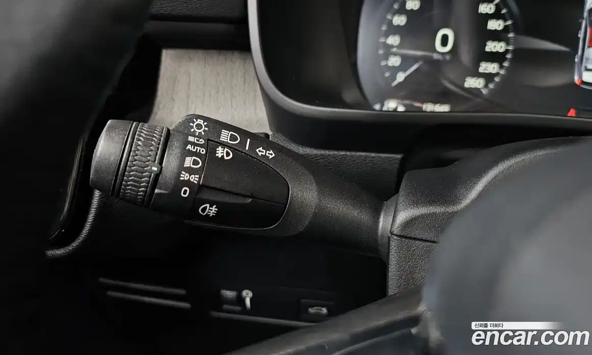 Volvo XC40 2019 2.0 гидро в Москве № 1836915, фото 22