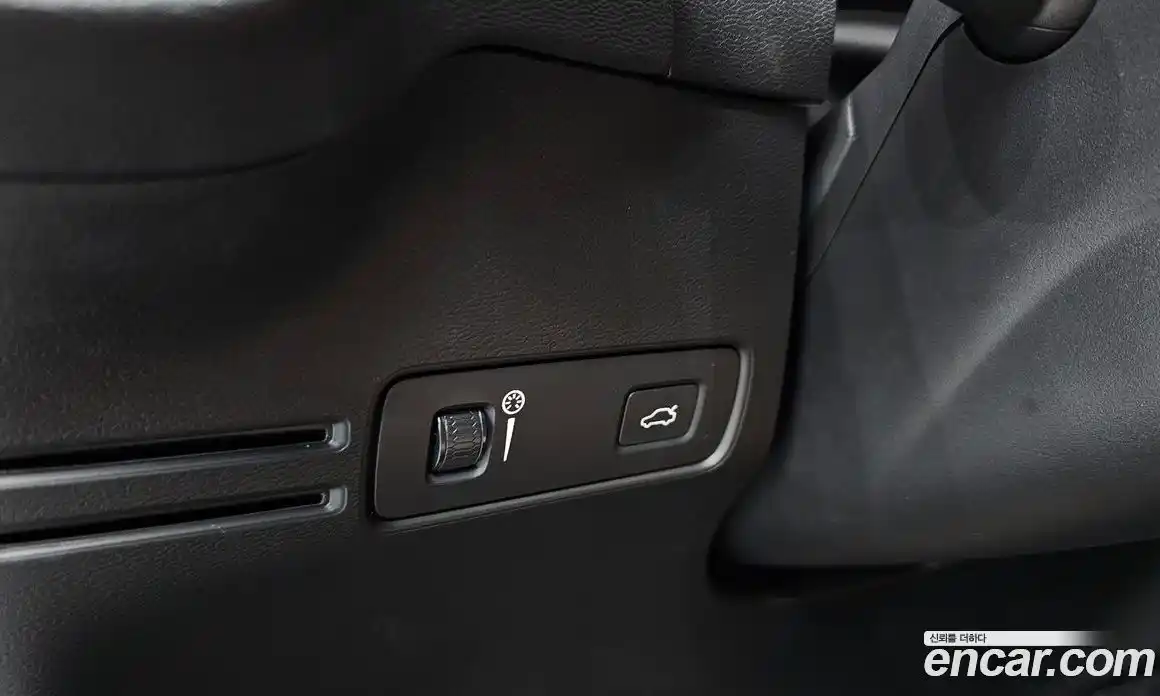 Volvo XC40 2019 2.0 гидро в Москве № 1836915, фото 29