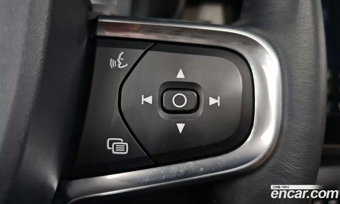 Volvo XC40 2019 2.0 гидро в Москве № 1836915, фото 37
