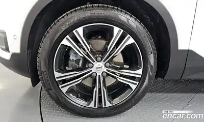 Volvo XC40 2019 2.0 гидро в Москве № 1836915, миниатюра 5