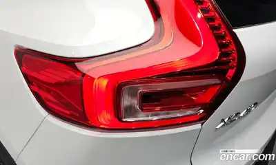 Volvo XC40 2019 2.0 гидро в Москве № 1836915, миниатюра 9
