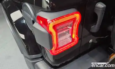 Jeep Wrangler 2019 2.0 гидро в Москве № 1838371, миниатюра 9