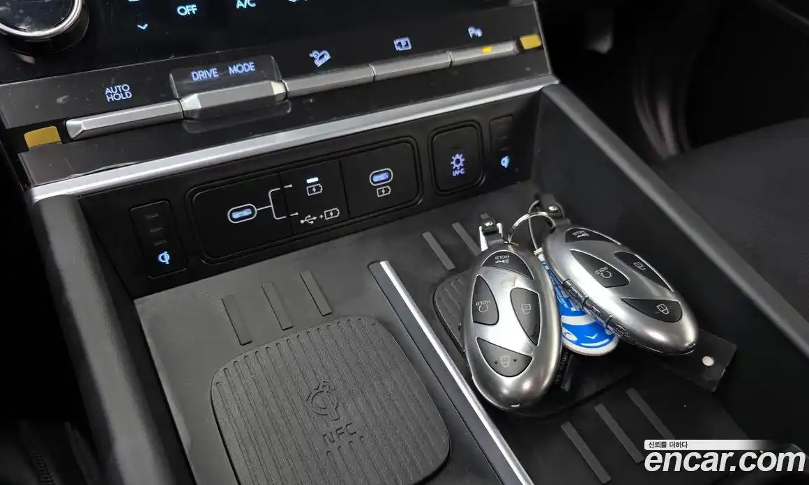 Hyundai Santa Fe 2024 1.6 гидро в Москве № 1417003, фото 28