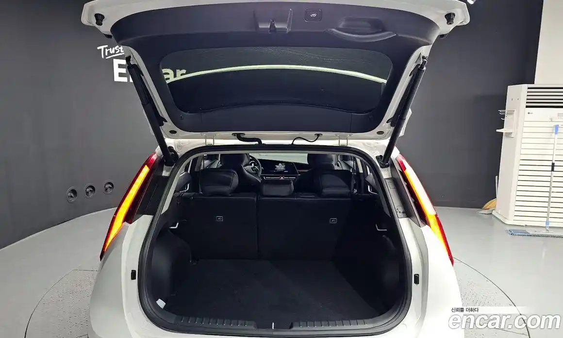 Kia Niro 2025 1.6 гидро в Москве № 1417834, фото 25