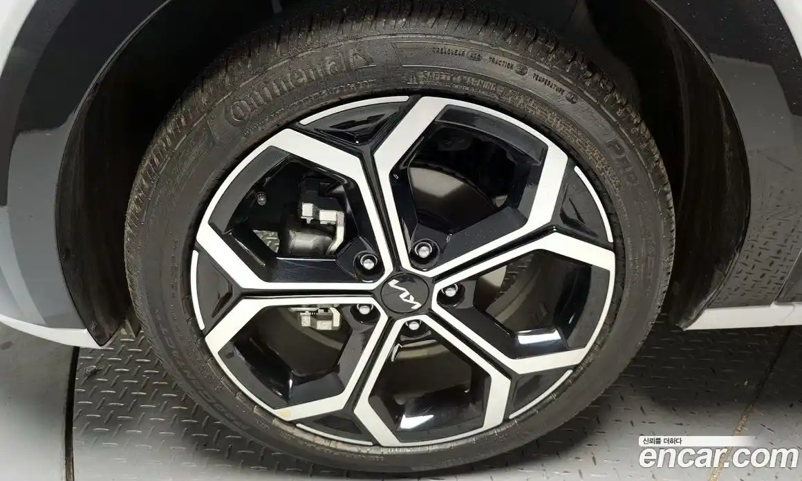 Kia Niro 2025 1.6 гидро в Москве № 1417834, фото 4