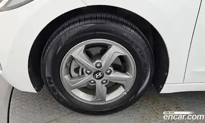 Hyundai Avante 2016 1.6 гидро в Москве № 1537263, миниатюра 5