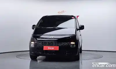 Hyundai Staria 2023 2.2 гидро в Москве № 1537589, миниатюра 3