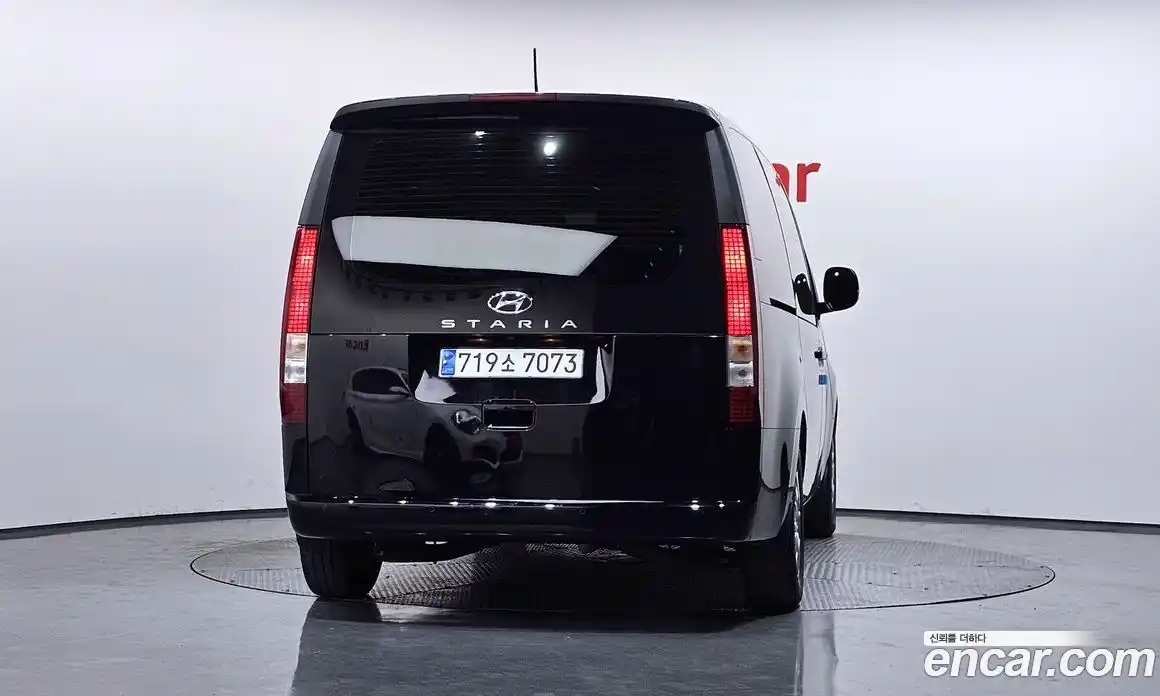 Hyundai Staria 2023 2.2 гидро в Москве № 1537589, фото 4