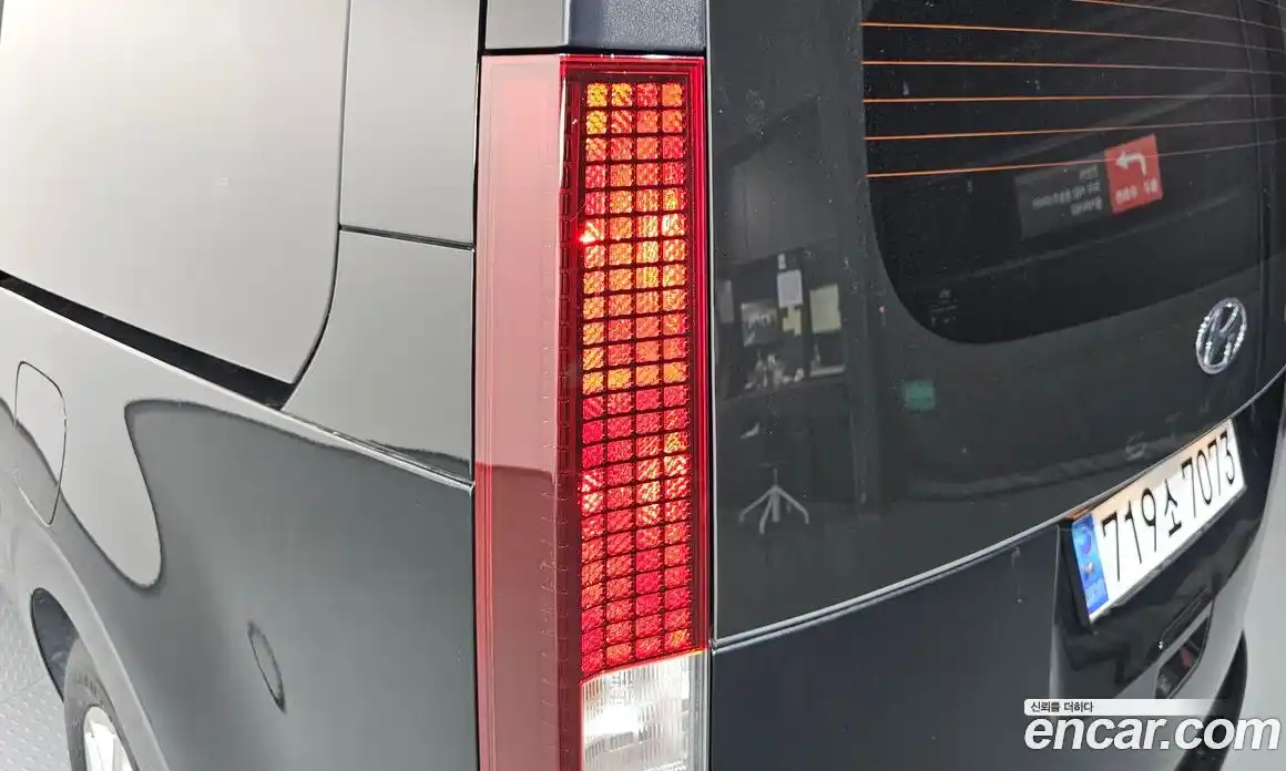 Hyundai Staria 2023 2.2 гидро в Москве № 1537589, фото 9