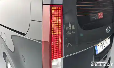Hyundai Staria 2023 2.2 гидро в Москве № 1537589, миниатюра 9