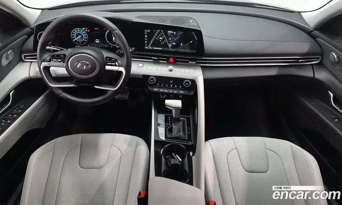 Hyundai Avante 2022 1.6 гидро в Москве № 1609982, фото 10