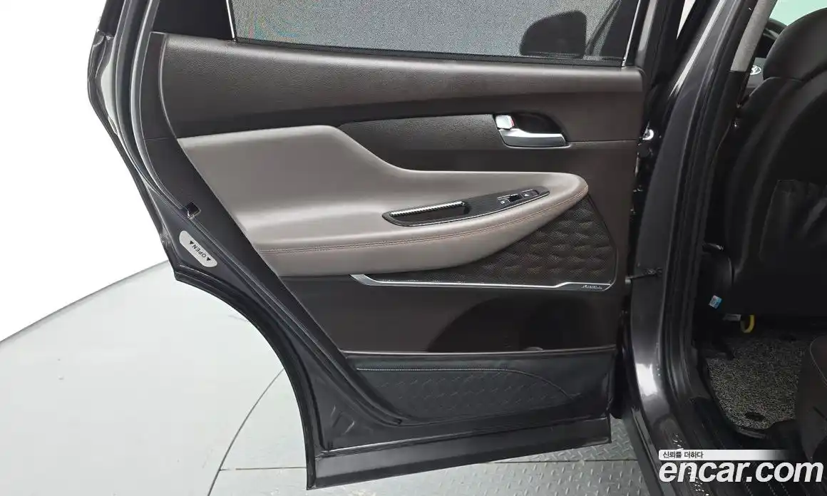 Hyundai Santa Fe 2018 2.0 гидро в Москве № 1610367, фото 15