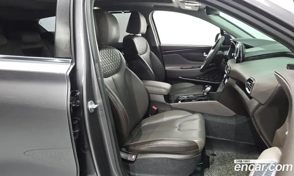 Hyundai Santa Fe 2018 2.0 гидро в Москве № 1610367, фото 17