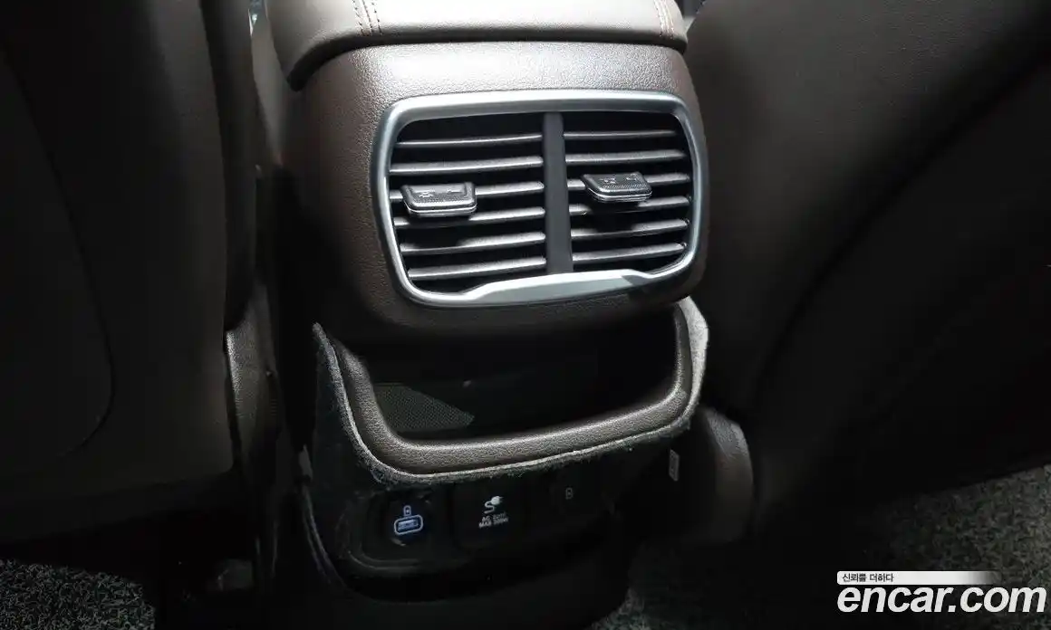 Hyundai Santa Fe 2018 2.0 гидро в Москве № 1610367, фото 31