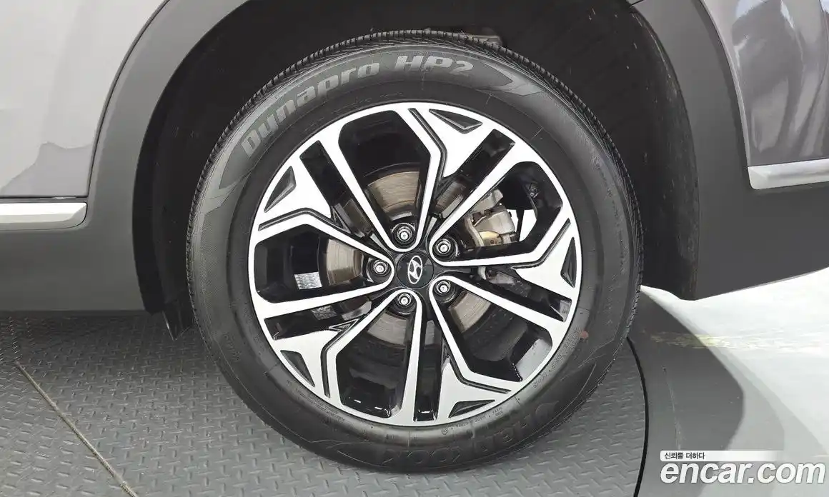 Hyundai Santa Fe 2018 2.0 гидро в Москве № 1610367, фото 7