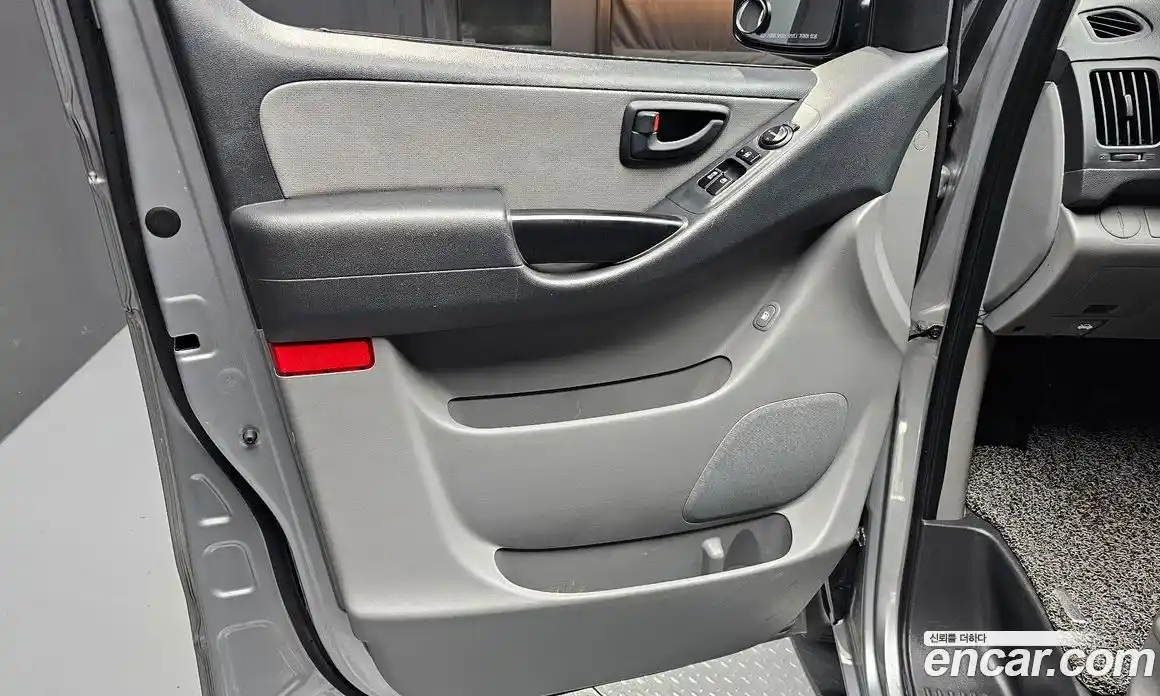 Hyundai Starex 2014 2.5 механика в Москве № 1610618, фото 14