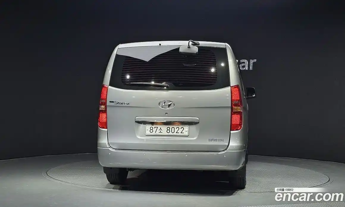 Hyundai Starex 2014 2.5 механика в Москве № 1610618, фото 4