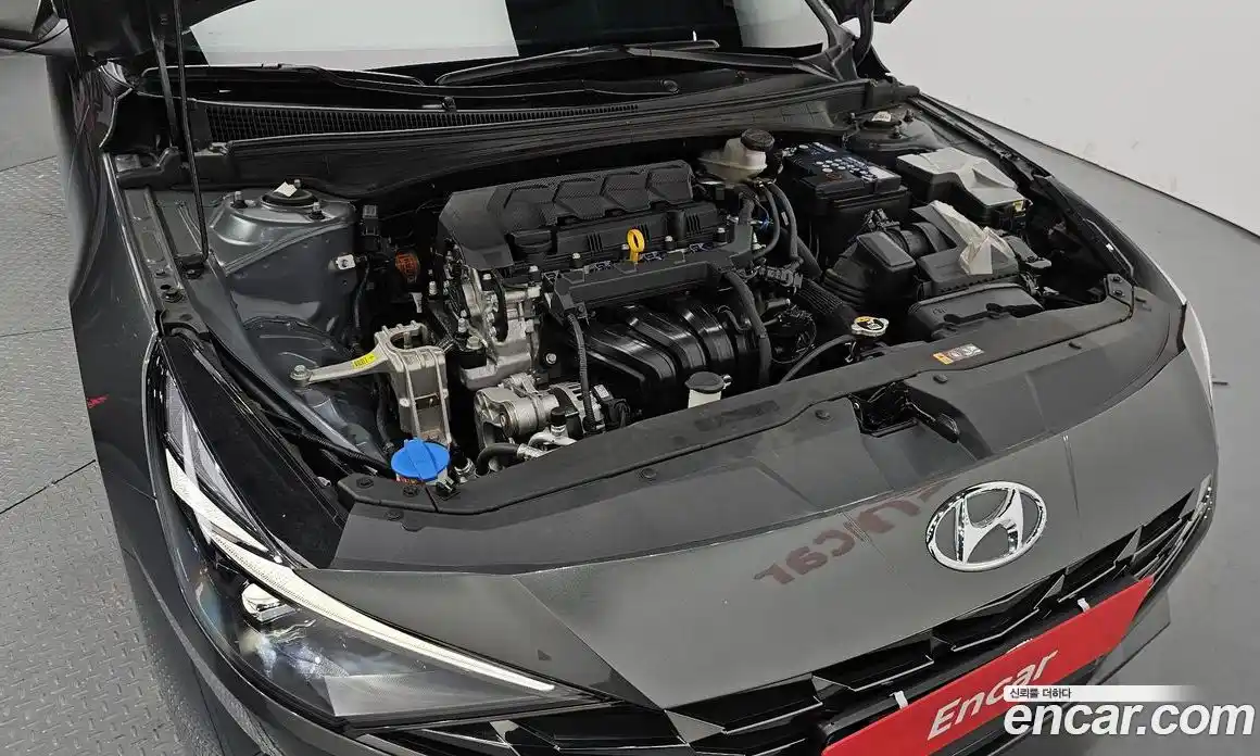 Hyundai Avante 2022 1.6 гидро в Москве № 1683636, фото 6