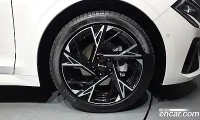 Kia K5 2025 2.0 гидро в Москве № 1684579, миниатюра 7