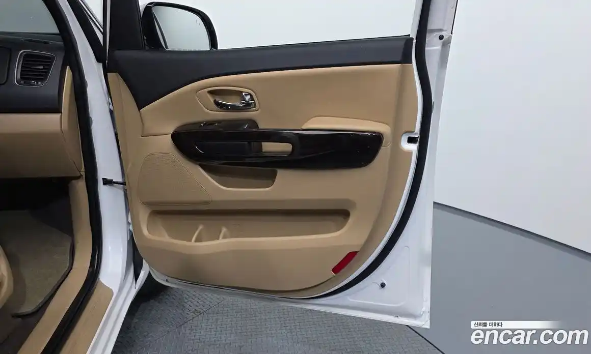 Kia Canival 2019 2.2 гидро в Москве № 1684615, фото 14