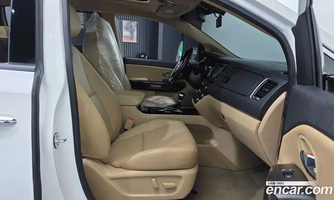 Kia Canival 2019 2.2 гидро в Москве № 1684615, фото 17