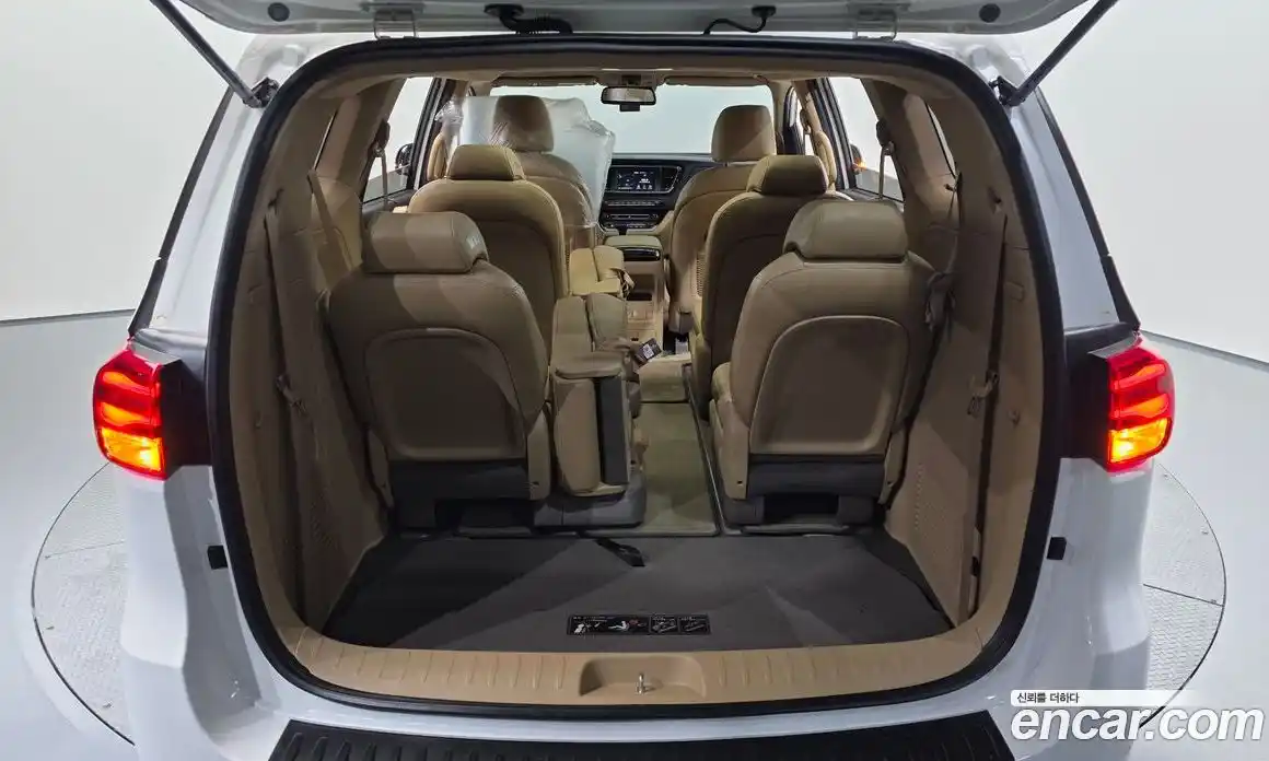 Kia Canival 2019 2.2 гидро в Москве № 1684615, фото 26