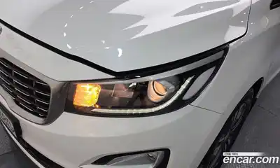 Kia Canival 2019 2.2 гидро в Москве № 1684615, миниатюра 8