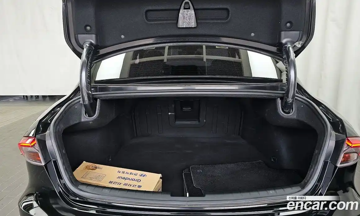 Hyundai Grandeur 2020 2.5 гидро в Москве № 1830838, фото 26