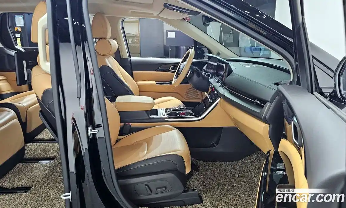 Kia Canival 2020 3.5 гидро в Москве № 1831323, фото 16