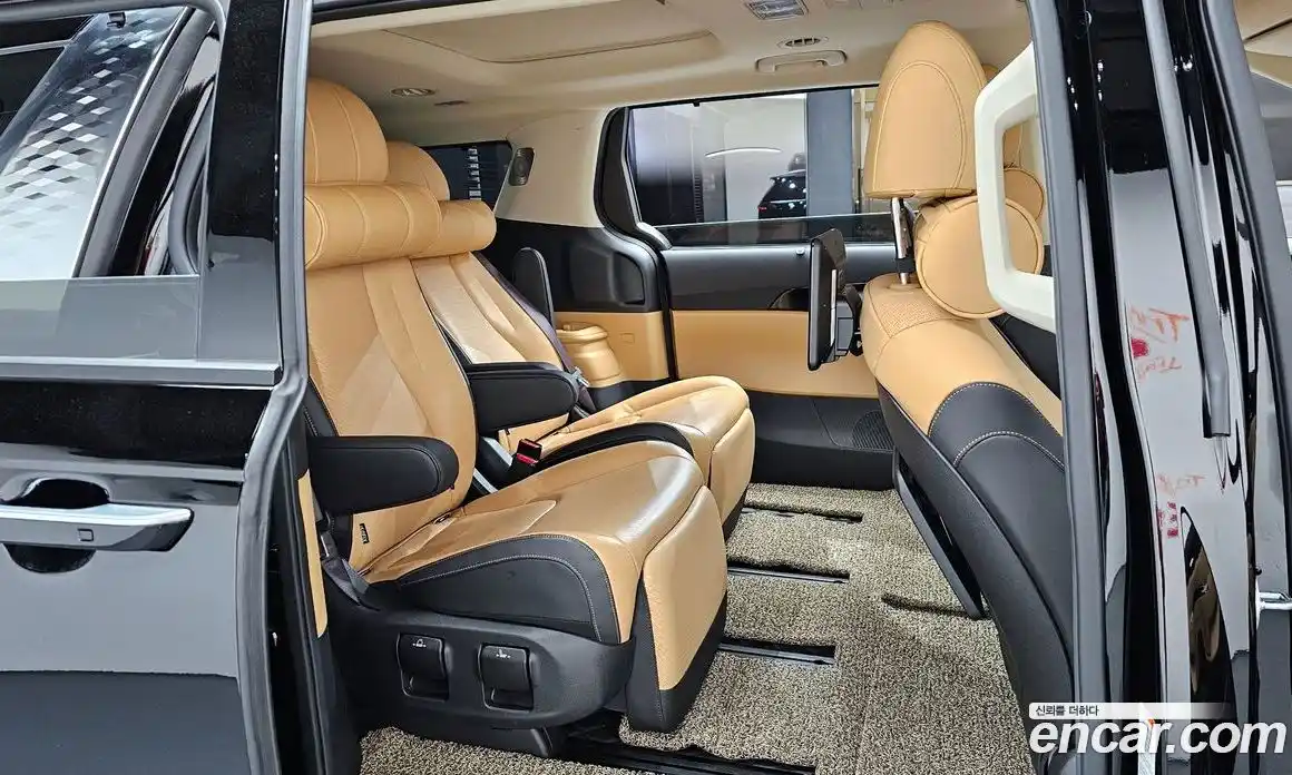 Kia Canival 2020 3.5 гидро в Москве № 1831323, фото 17