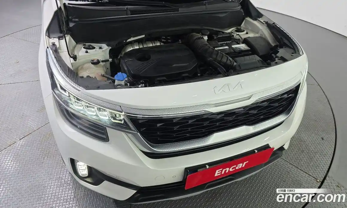 Kia Seltos 2022 1.6 гидро в Москве № 1831572, фото 6