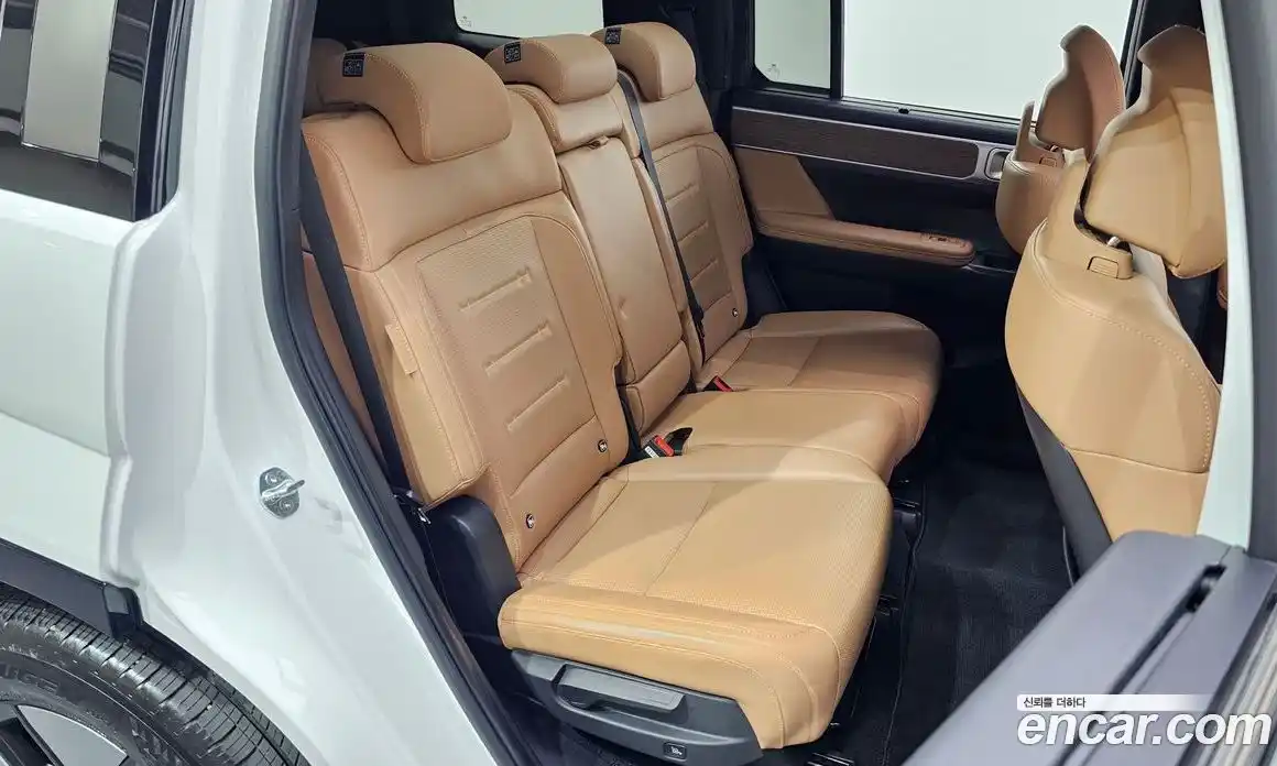 Hyundai Santa Fe 2023 1.6 гидро в Москве № 1903744, фото 17