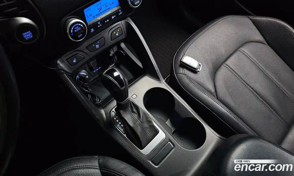 Hyundai Tucson 2013 2.0 гидро в Москве № 1904025, фото 11