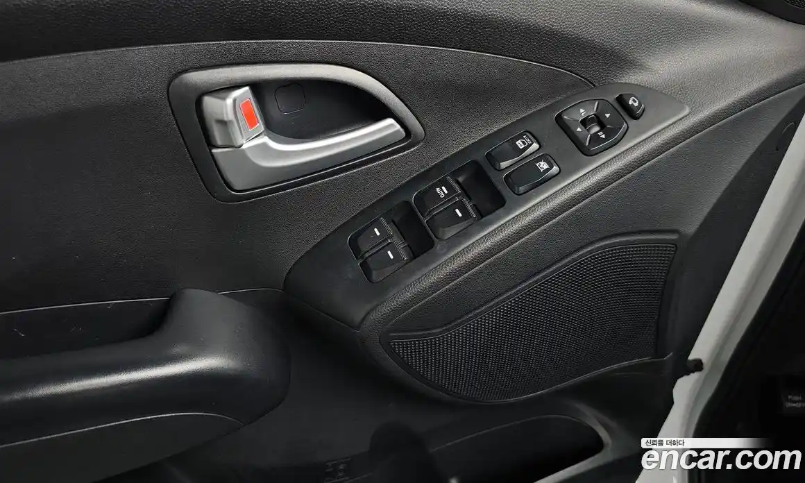 Hyundai Tucson 2013 2.0 гидро в Москве № 1904025, фото 21
