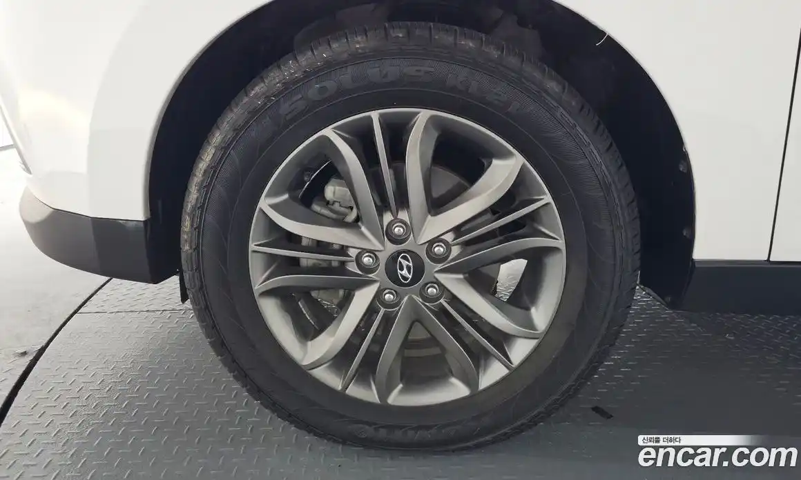 Hyundai Tucson 2013 2.0 гидро в Москве № 1904025, фото 4
