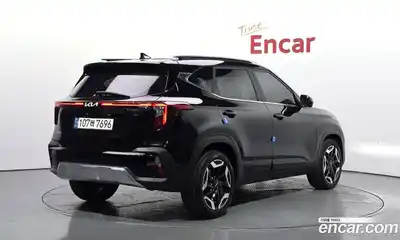 Kia Seltos 2023 1.6 гидро в Москве № 1904691, миниатюра 2