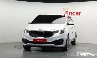 Kia Canival 2017 3.3 гидро в Москве № 1904706, миниатюра 3