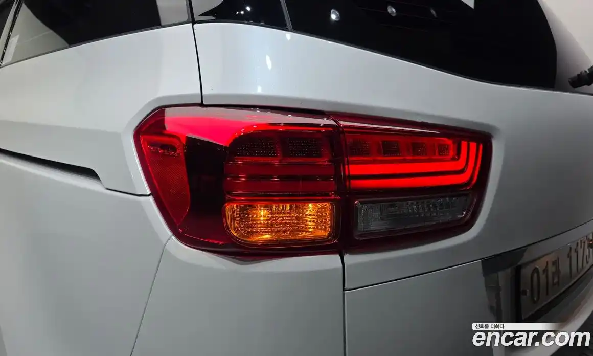 Kia Canival 2017 3.3 гидро в Москве № 1904706, фото 9