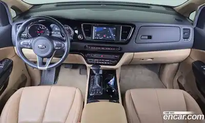Kia Canival 2017 3.3 гидро в Москве № 1904706, миниатюра 10