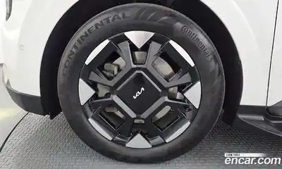 Kia Canival 2024 2.2 гидро в Москве № 1904902, миниатюра 5