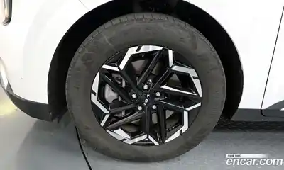 Kia Canival 2024 2.2 гидро в Москве № 1904990, миниатюра 5