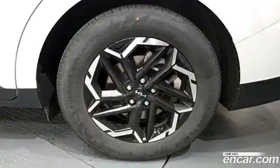 Kia Canival 2024 2.2 гидро в Москве № 1904990, миниатюра 7