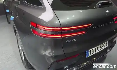 Genesis GV70 2025 2.5 гидро в Москве № 1905228, миниатюра 9