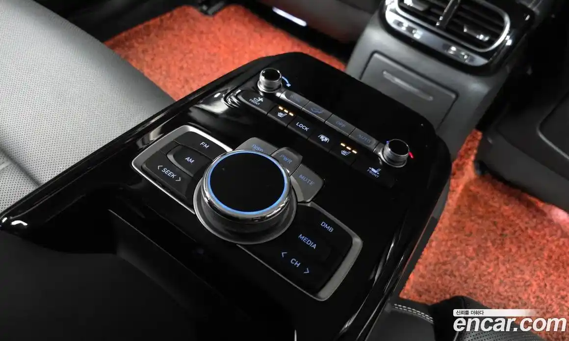 Genesis G90 2018 3.8 гидро в Москве № 1905713, фото 19