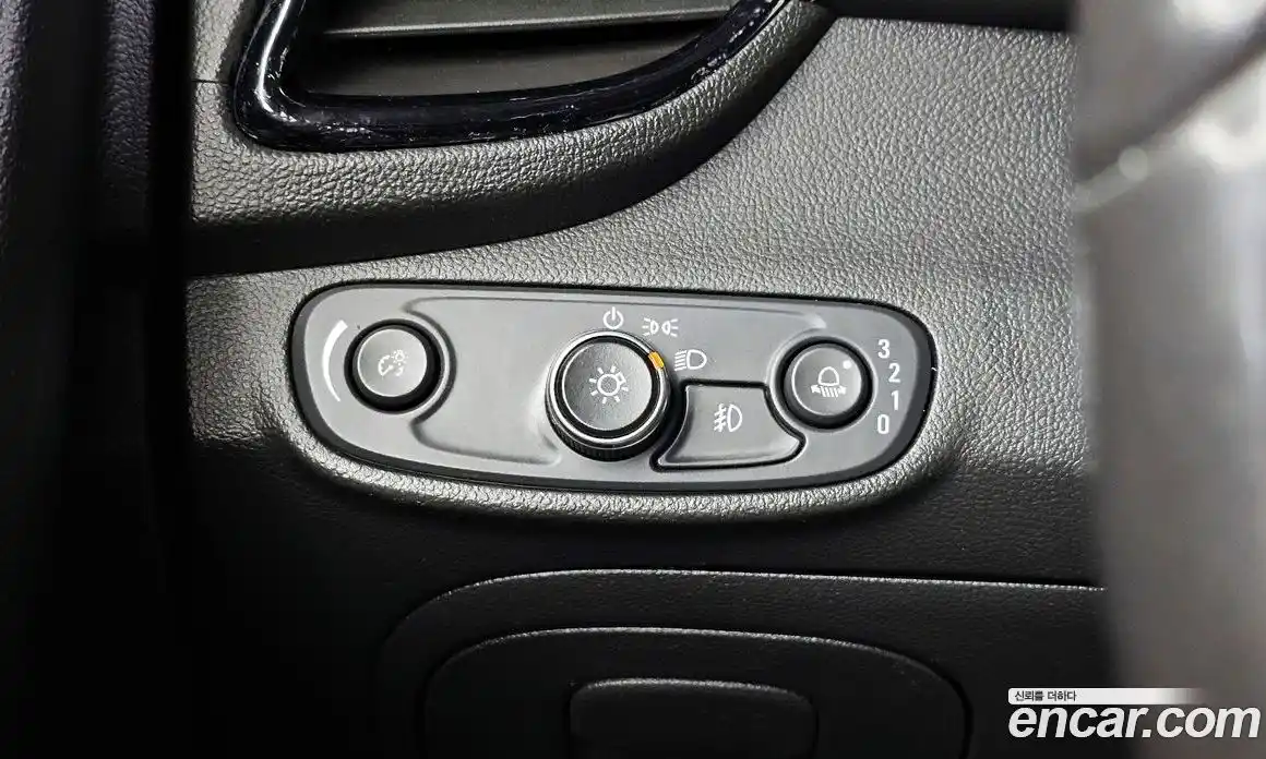 Chevrolet Trax 2019 1.6 гидро в Москве № 1907333, фото 16