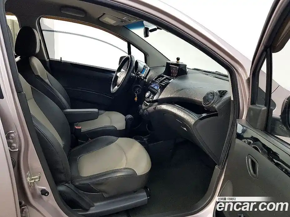Chevrolet Spark 2012 1.0 гидро в Москве № 1907475, фото 15