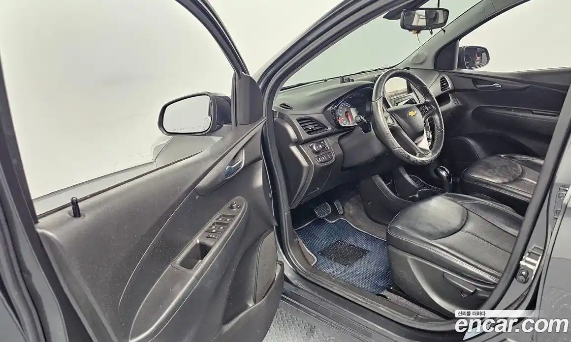 Chevrolet Spark 2016 1.0 гидро в Москве, фото 13