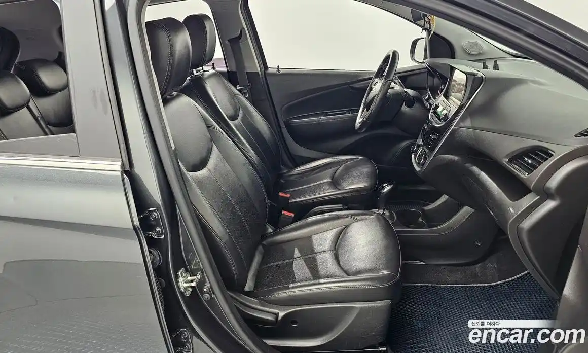 Chevrolet Spark 2016 1.0 гидро в Москве, фото 16