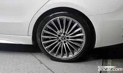 Mercedes-Benz C-Class 2023 2.0 гидро в Москве № 1907699, миниатюра 7